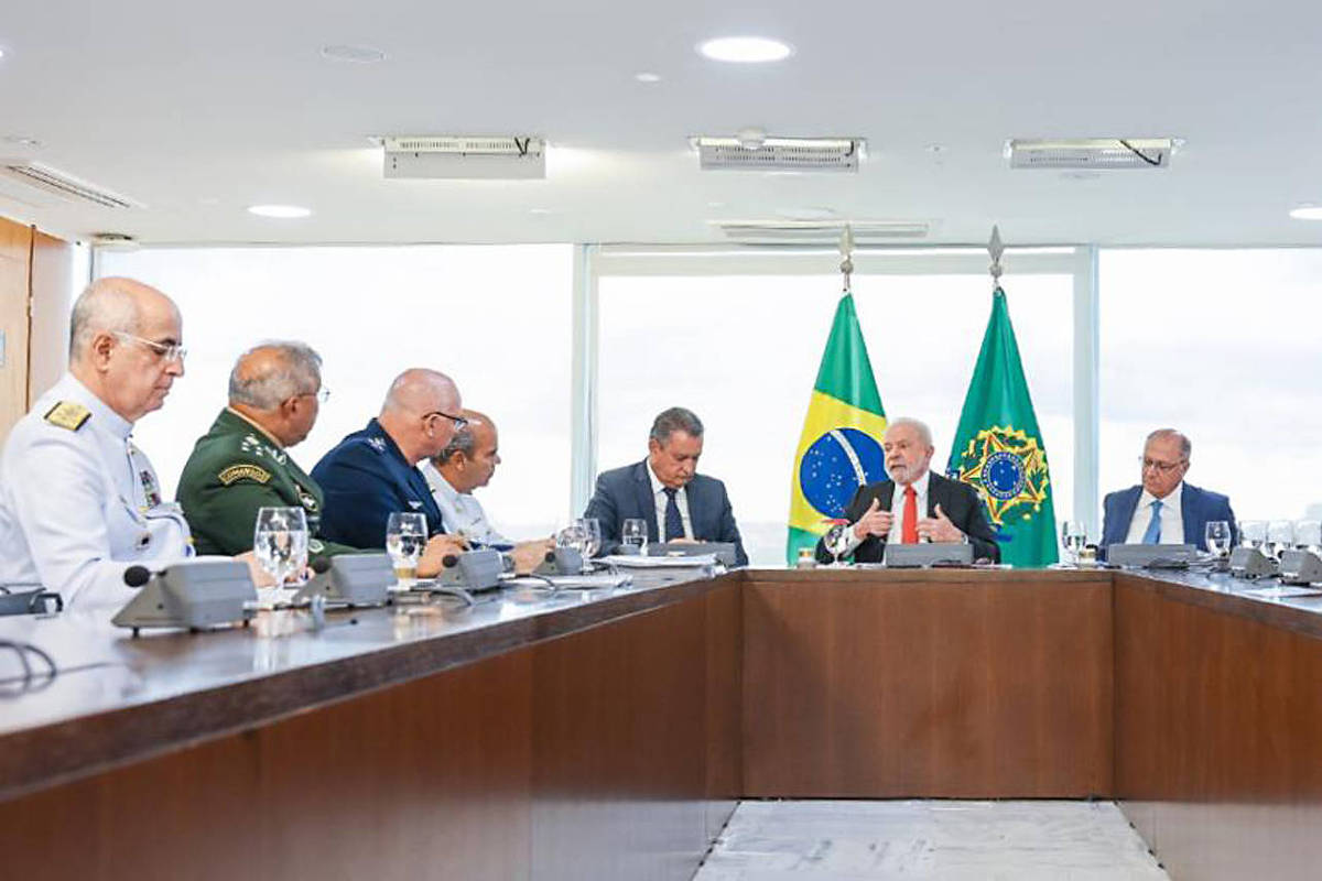 Lula has lunch with the Navy leadership in a gesture to the military – 03/14/2023 – Panel