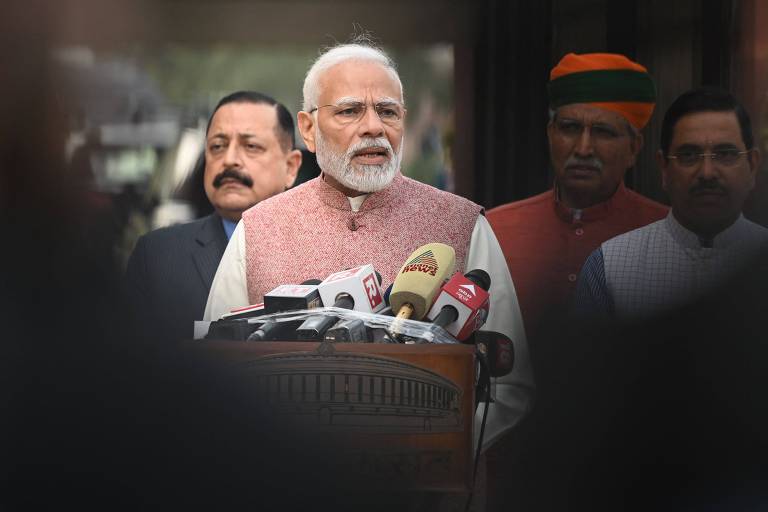 O primeiro-ministro Narendra Modi durante entrevista coletiva após sessão de abertura do Parlamento, em Nova Déli