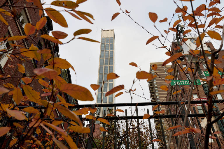 Sutton Tower, where marketers had invited photographers with social media followings, in New York, Nov. 29, 2022. Developers are teaming up with niche influencers who trade targeted posts for entry into luxury residential buildings. (Gabby Jones/The New York Times)