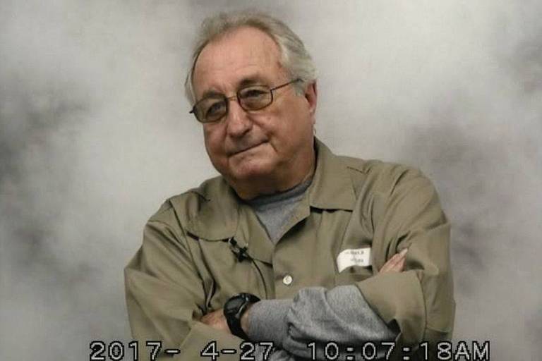 Bernie Madoff, que deu golpe bilionário em investidores, na prisão