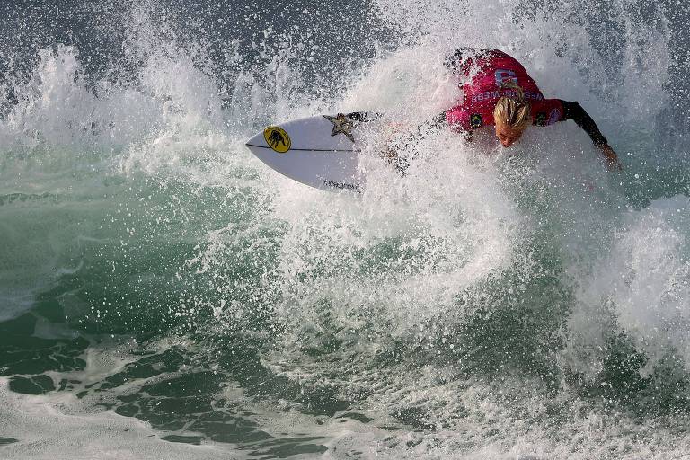 Chefe da Liga Mundial prevê crescimento do Brasil no surfe feminino