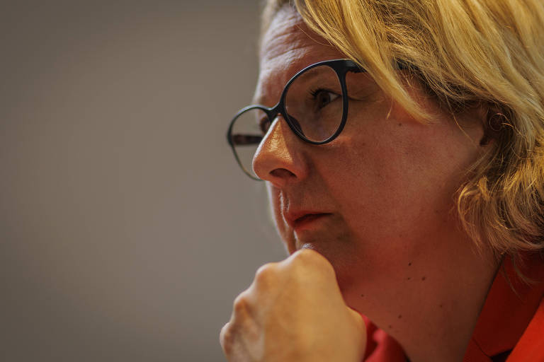 A ministra alemã de cooperação internacional Svenja Schulze, no Hotel Renaissance, durante entrevista para a Folha