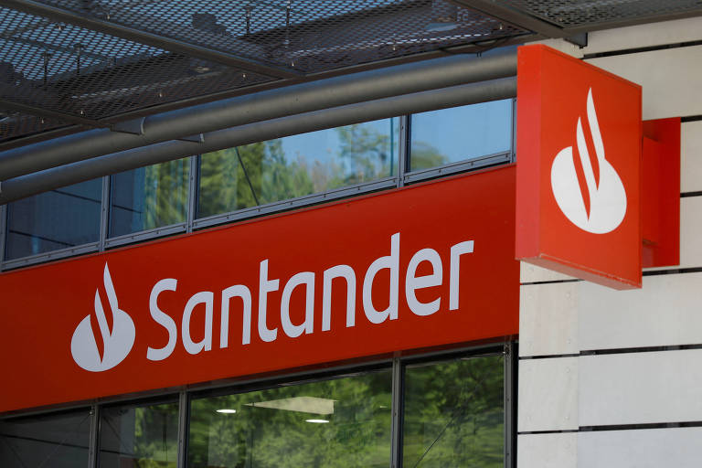 Santander Brasil tem lucro abaixo do esperado no 4º tri
