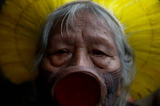Retrato do cacique Raoni, importante liderança indígena brasileira