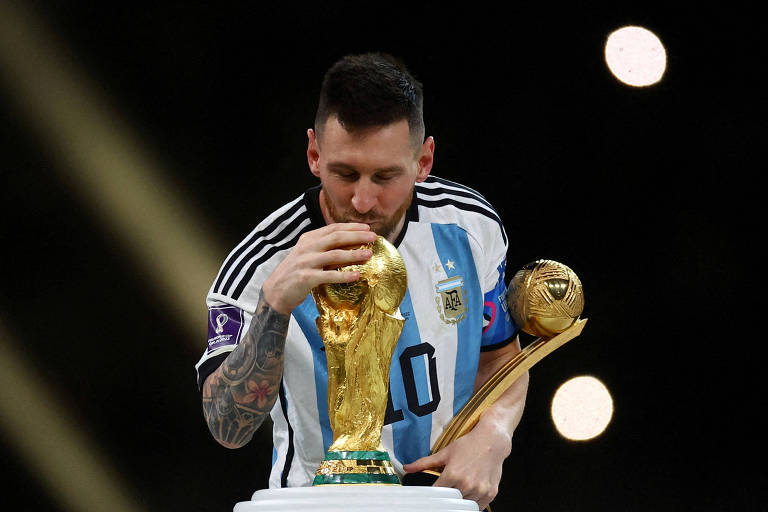 Argentina avalia lançar nota de 10 mil pesos estampada com rosto de Messi, diz jornal