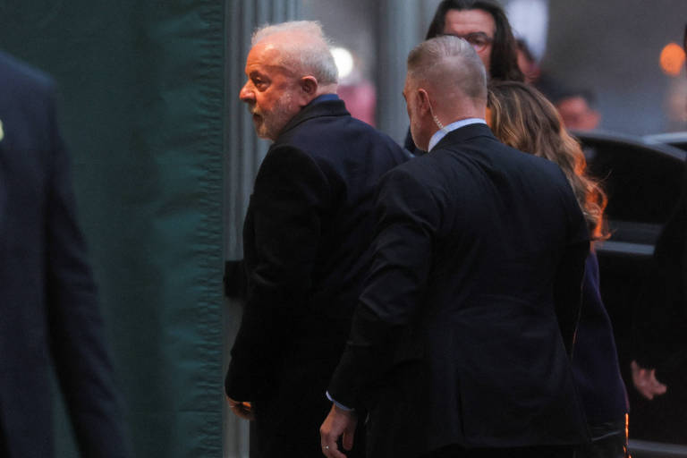 O presidente Luiz Inácio Lula da Silva (PT) chega à Blair House, em Washington, nos EUA