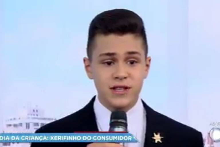 Jorge Wilson Filho, o Xerifinho, dando dicas para o Dia das Crianças na TV em 2017 