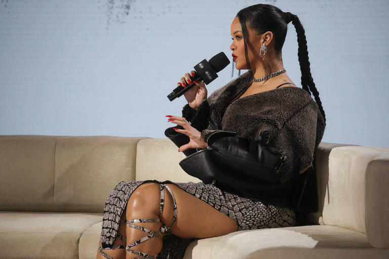 Rihanna afirma que não há melhor momento para voltar aos palcos do que no Super Bowl