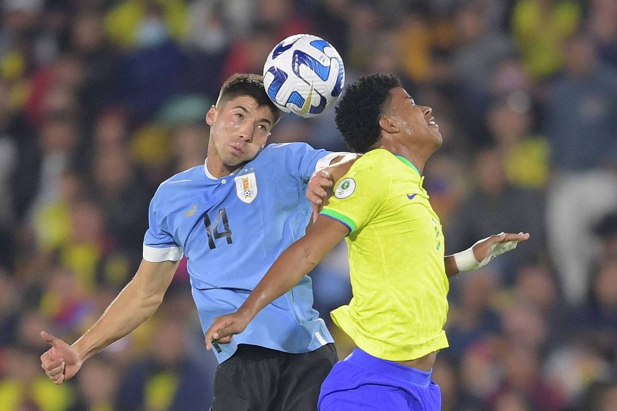 Uruguai derrota Venezuela 5-4 pelo Sul-Americano de Futebol de