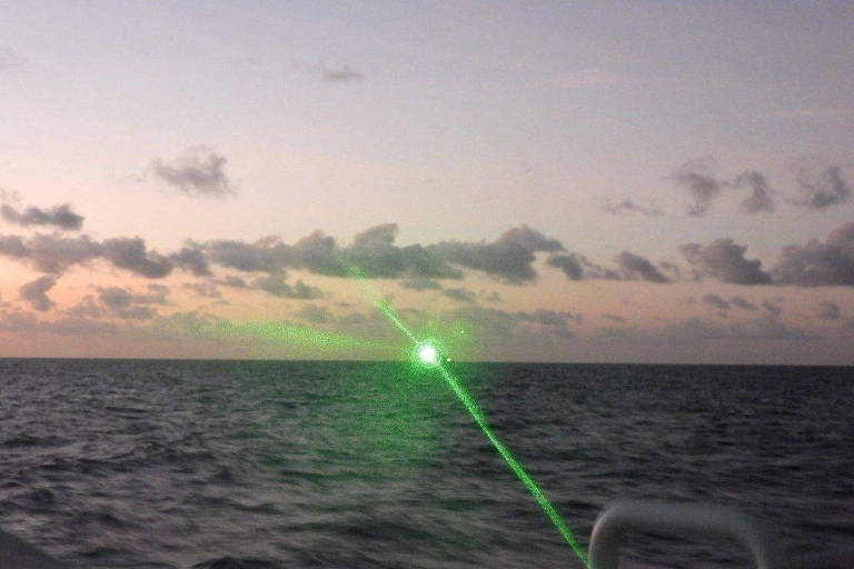 Filipinas acusam China de cegar tripulação com laser em área disputada no Indo-Pacífico