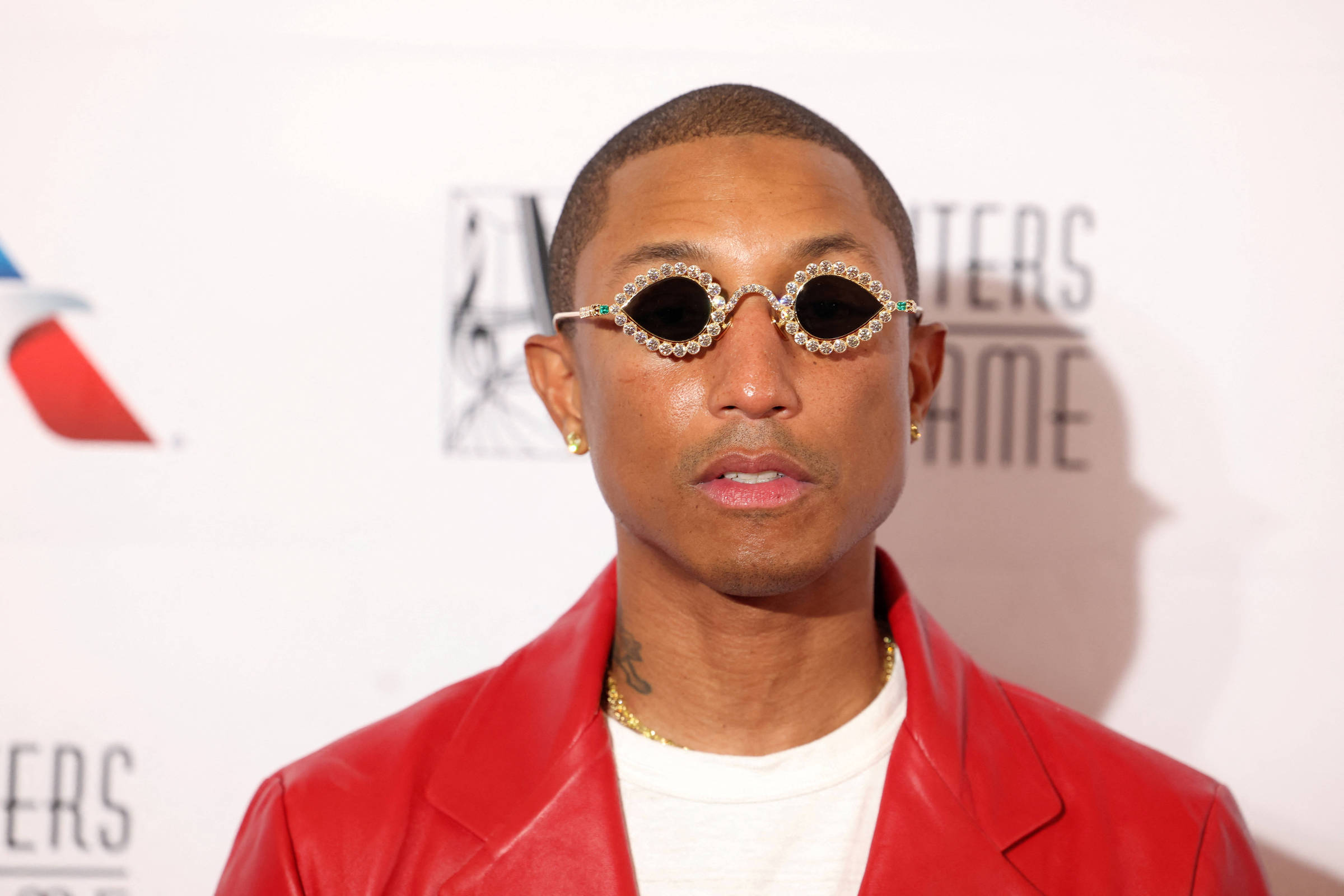 Em Paris, Pharrell Williams faz sua estreia como Diretor Criativo