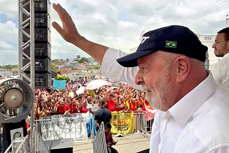 Lula promete retomar crescimento com retorno de 14 mil obras paralisadas