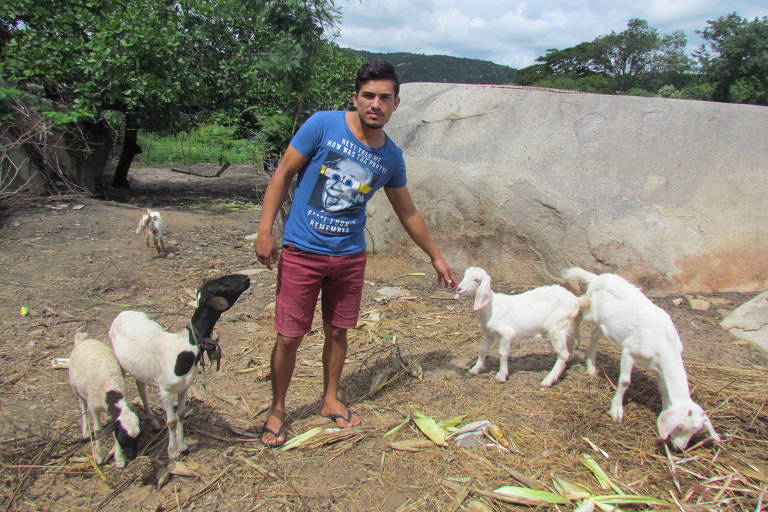 Jonh Leno da Gama, da comunidade Santo Antônio Matureia (PB), fortalece criação animal com projeto do Cepfs