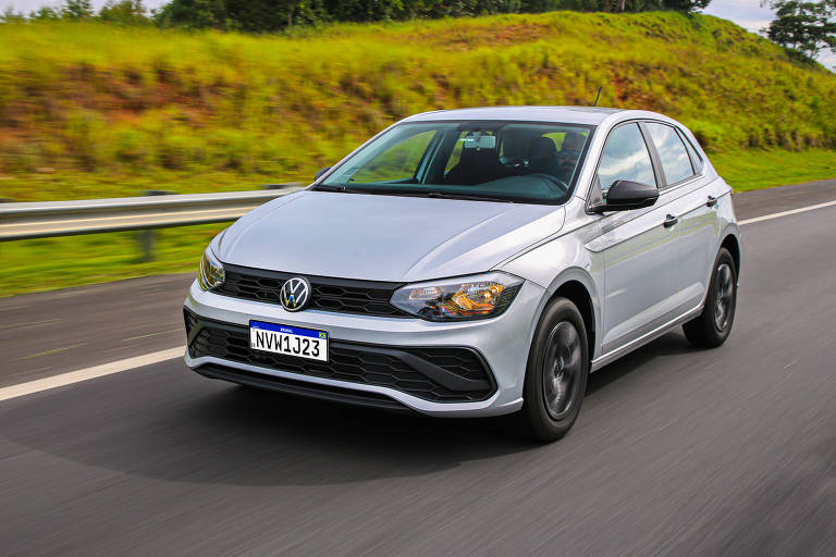 Volkswagen Polo Track quer herdar popularidade do Gol; veja o primeiro teste