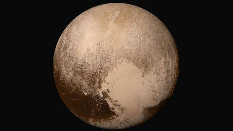 Plutão fotografado pela sonda New Horizons em 2015