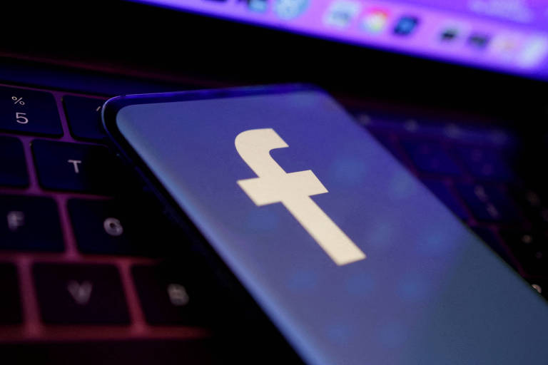 Facebook derruba quase 8.000 contas falsas de propaganda pró-China