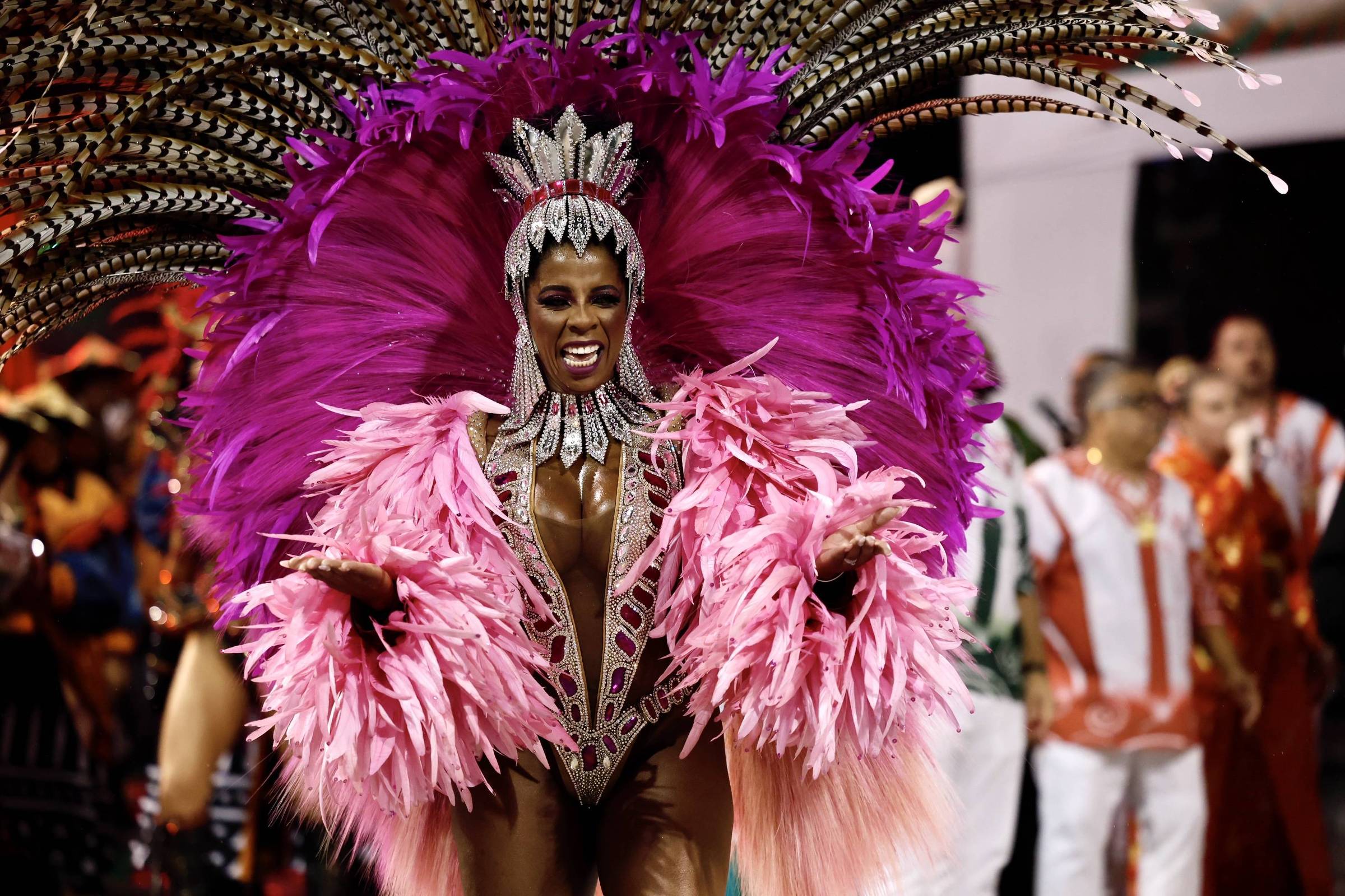 Zapping - cristina padiglione: carnaval 2023: globo perde audiência em relação a 2022 em sp