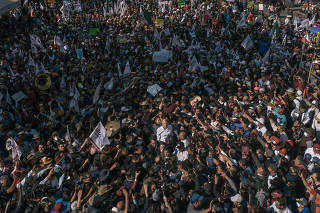 Supporters of Mexico?s president, Andres Manuel Lopez Obrador fill the capital?s main square, during a rally in support of the proposed electoral reform in Mexico City, Nov. 27, 2022. (Luis Antonio Rojas/The New York Times)