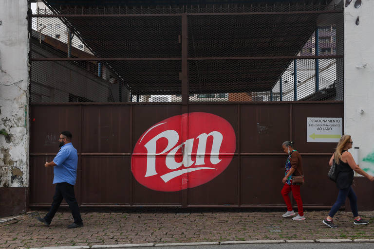 Quem quiser a marca Pan, dos cigarros de chocolate, terá de pagar R$ 27 milhões