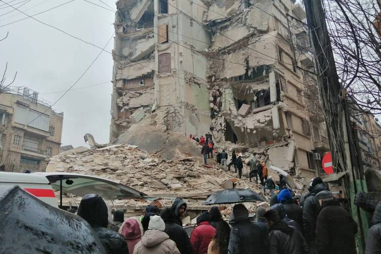 Destruição no quarteirão dos bairros de Azazeya, Selimaneya e Sirian El gededa em Aleppo, na Síria, devido ao terremoto