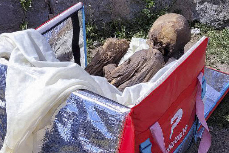 'Era minha namorada espiritual', diz peruano que tinha múmia de 600 anos em casa
