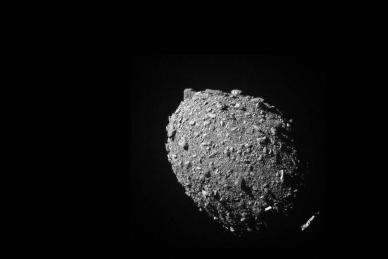 Asteroide atingido em missão da Nasa é aglomerado de detritos