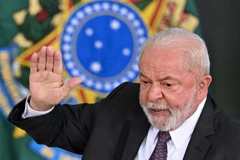 O benefício prevê pagamento mínimo de R$ 600 por família