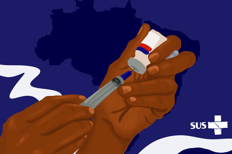 Duas mãos de uma pessoa negra usando uma seringa e um recipiente para vacina em frente a um fundo azul onde há uma silhueta azul escura do mapa do Brasil e a logomarca branca do Sistema Único de Saúde no canto direito.