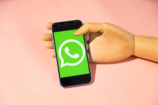 Megagrupo só após a eleição, afirma WhatsApp a Bolsonaro