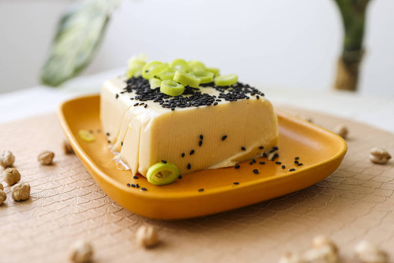 Tofu caseiro de grão-de-bico