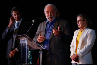 O presidente eleito Lula apresenta ministros no CCBB
