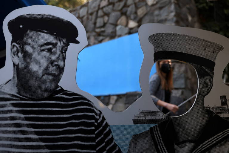 Imagem recortada do poeta chileno e prêmio Nobel Pablo Neruda em sua Casa-Museu em Santiago, no Chile