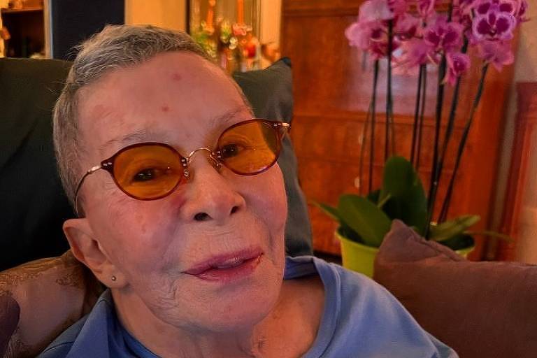 Filho publica vídeo de Rita Lee no hospital e relembra primeira internação da mãe