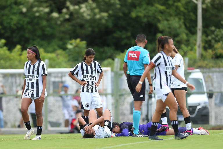Após levar 24 gols em dois jogos, time feminino do Ceará é abraçado pela torcida