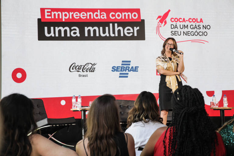 Silmara Olivio, diretora de Relações Corporativas Cone Sul na Coca-Cola América Latina, apresenta nova edição de programa para empreendedoras