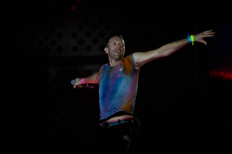 Coldplay em São Paulo: fãs especulam presença de Dakota Johnson e interagem com banda