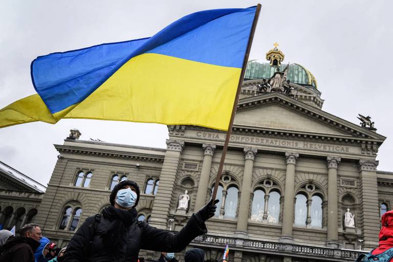 Guerra da Ucrânia põe neutralidade da Suíça à prova depois de séculos