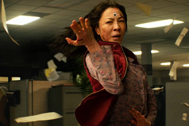 Em filme vencedor do Oscar, Michelle Yeoh mostra ao mundo o poder do kung fu