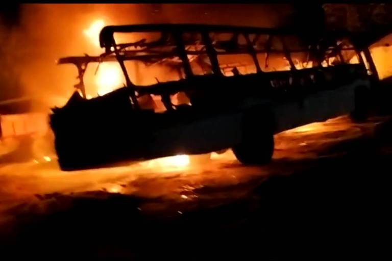 Diversos ônibus foram queimados durante os ataques no Rio Grande do Norte