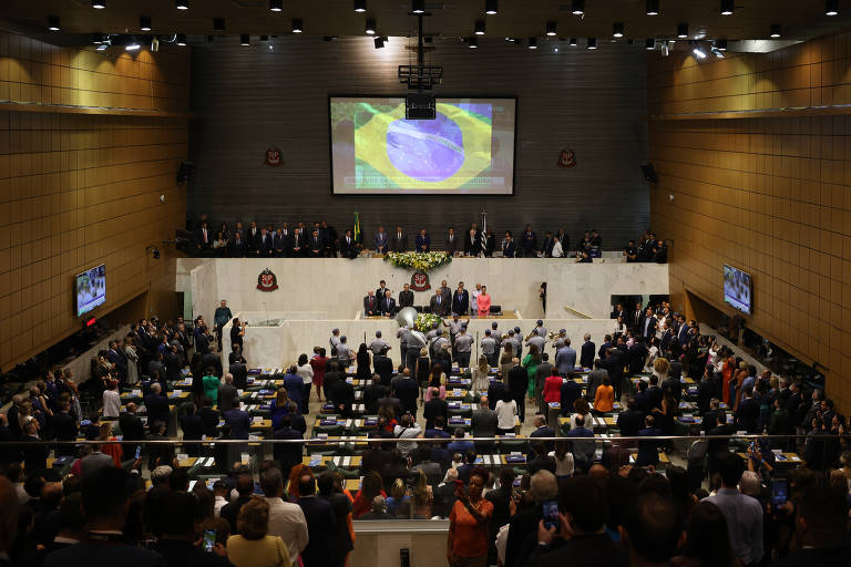 Deputados estaduais tomam posse na Assembleia Legislativa de SP, em 2023