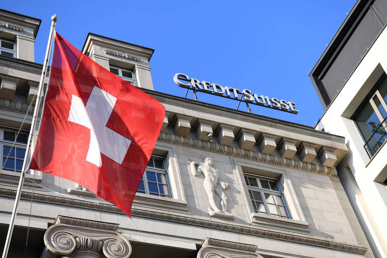 Credit Suisse se recupera na Bolsa depois de receber apoio do Banco Central suíço