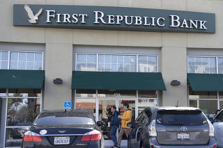 EEUU-CALIFORNIA-MILLBRAE-FIRST REPUBLIC BANK