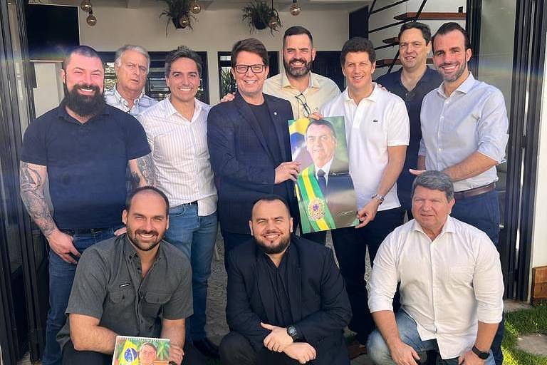 Parlamentares bolsonaristas em reunião com Ricardo Salles em São Paulo