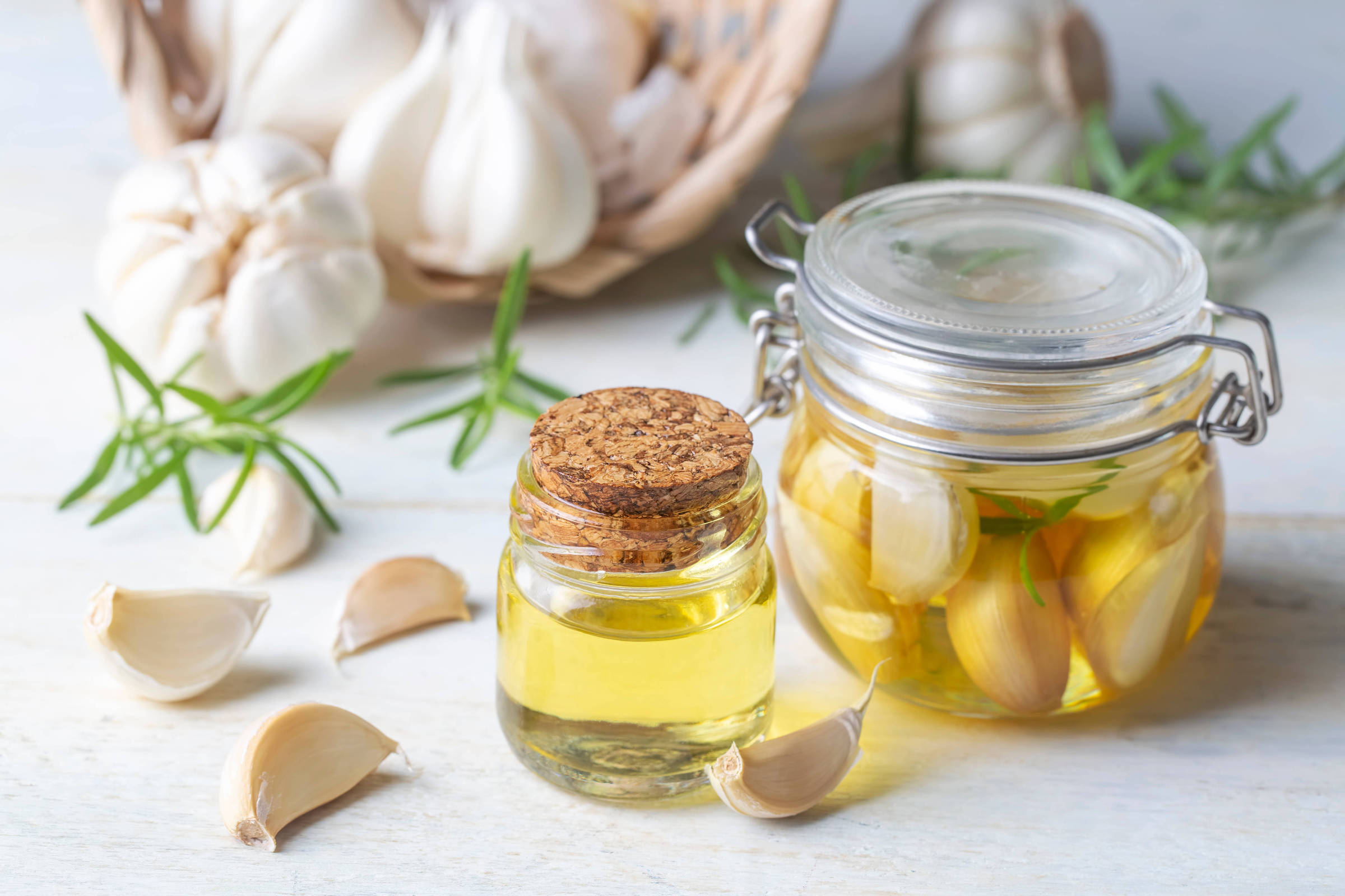 Garlic in olive oil: canning saves time in the kitchen – 03/19/2023 – Food
