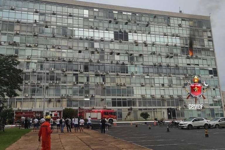 Fire hits Ministry of Defense building without leaving victims – 03/18/2023 – Power