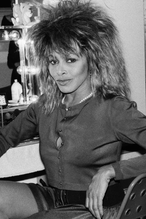 Tina Turner em seu camarim no Jones Beach, em Nova York, em agosto de 1987