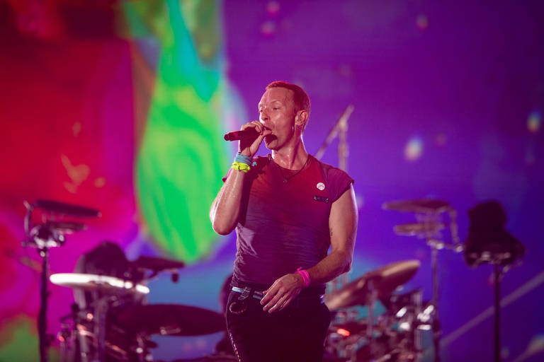 Chris Martin, do Coldplay, afirma que se apresentar no Brasil é como 'chegar ao paraíso'