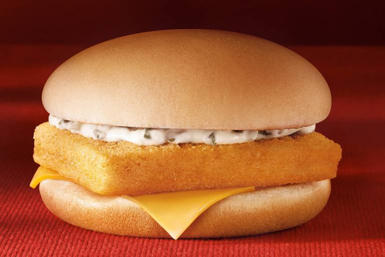 McFish: sanduíche de peixe foi retirado do cardápio do McDonald's no Brasil em 2019, mas ainda existe em muitos países