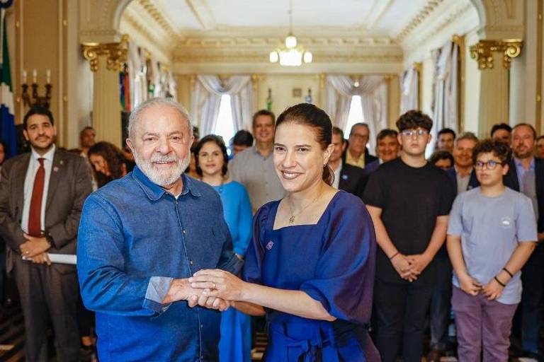Lula reclama de vaias a governadora de PE: 'Respeitem os meus convidados'