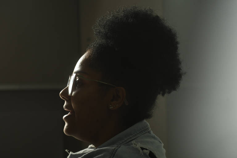 Kauany de Faria, 26, é uma das poucas alunas negras de sua turma: 'Isso incomoda porque estudar não deveria ser um privilégio'